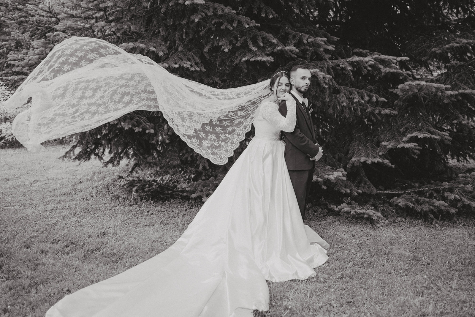 UN MARIAGE EN NOIR ET BLANC
